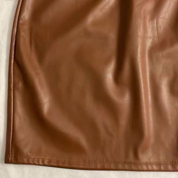 Windsor Slay It With Style Mini Skirt black size small
Size: S - Picture 9 of 10